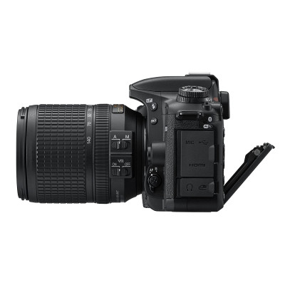 Nikon D7500 DSLR Camera with 18-140 mm Lens
